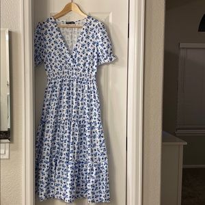 I’ve worn this dress one time. Nothing wrong with it, wasn’t my style.